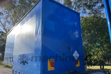 2008 Krueger ST-3-38 Tri Axle Double Drop Curtainsider Combination