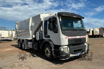 2016 Volvo FE300 Garbage Compactor (Side Load)