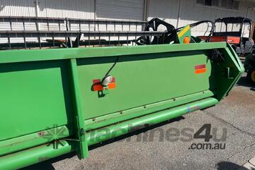 John Deere   630R Header Front