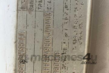 2004 Mitsubishi Canter Tray Dual Cab