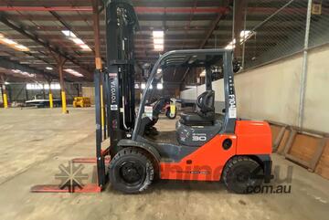 Toyota 2025   62-8FD30 Forklift