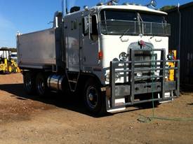 Kenworth K125 Rigid Truck and Trailer OR HIRE - picture0' - Click to enlarge