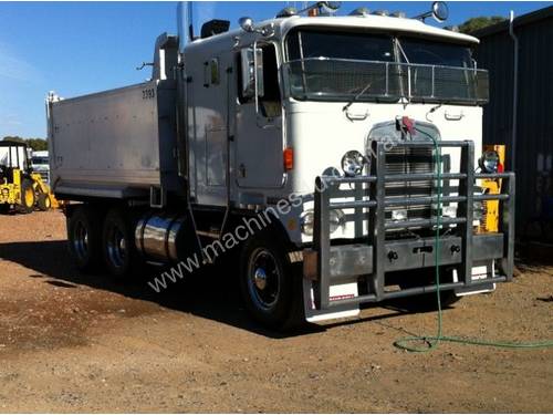 Kenworth K125 Rigid Truck and Trailer OR HIRE