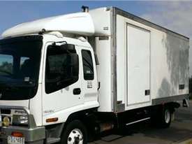 2002 ISUZU FRR 500 Cab Chassis - picture1' - Click to enlarge