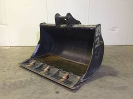 1250MM MUD BUCKET W/ SAND BLADE 4-6T EXCAVATOR - picture0' - Click to enlarge
