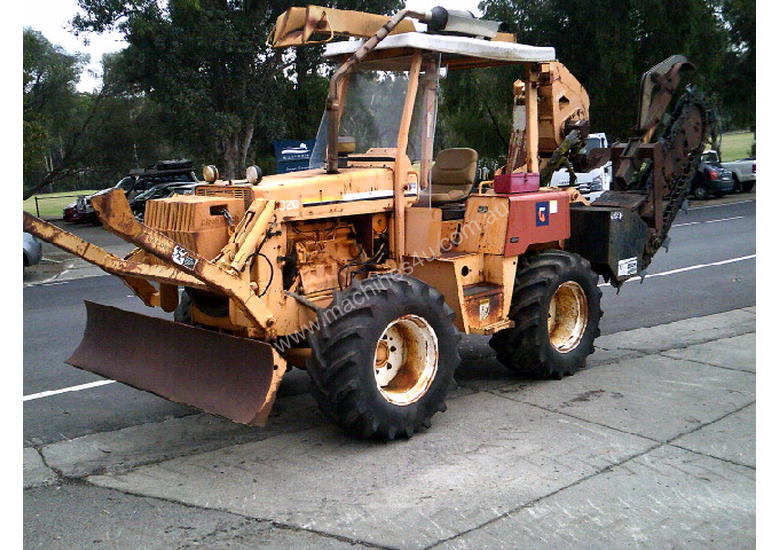 caption 8020 trencher plow / combo , ex telstra fleet , 1668 hrs , new chain sprockets and teeth