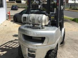 Used Nissan 3 tonne LPG forklift for sale - picture1' - Click to enlarge