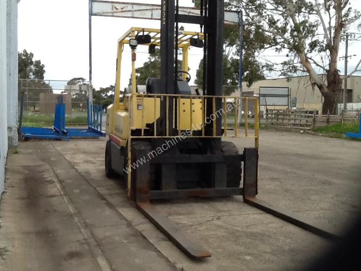 caption Hyster forklift standard mast 3.50