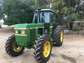 JD Chamberlain 4090 - 97hp - picture0' - Click to enlarge