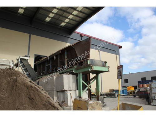 Front End Load Feeder - Used