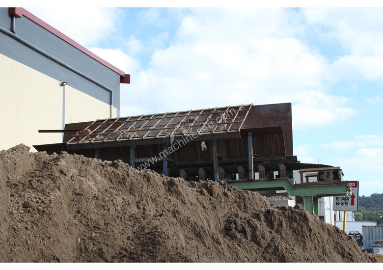 Front End Load Feeder - Used