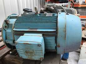 37 kw 50 hp 4 pole 415 v AC Electric Motor - picture2' - Click to enlarge