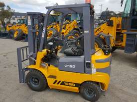 Victory VF18G std dual fuel Forklift - picture0' - Click to enlarge