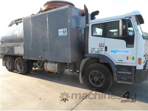 2004 Iveco DCS Renegade Sewer Jetting Vacuum Combination Truck