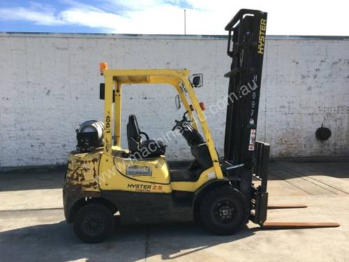 Counterbalance Forklift - 2.5T