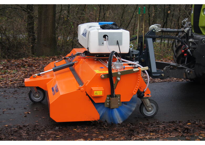 caption Tuchel Profi 660 Road Sweeper Broom