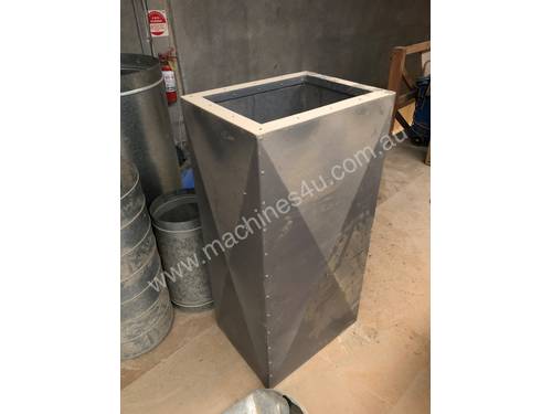 Air silencer for dust or fume extraction