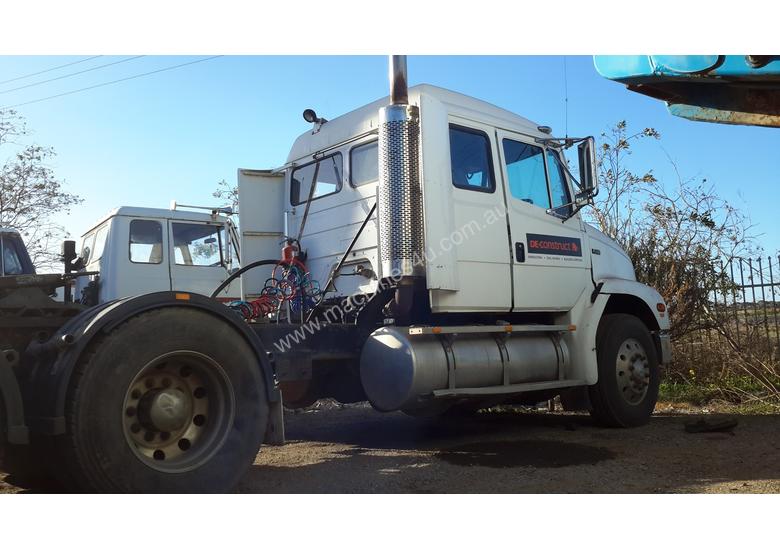 caption Freightliner Primemover Truck