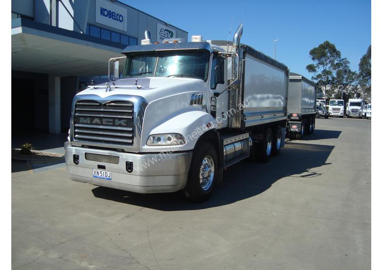 caption Mack Tipper Truck