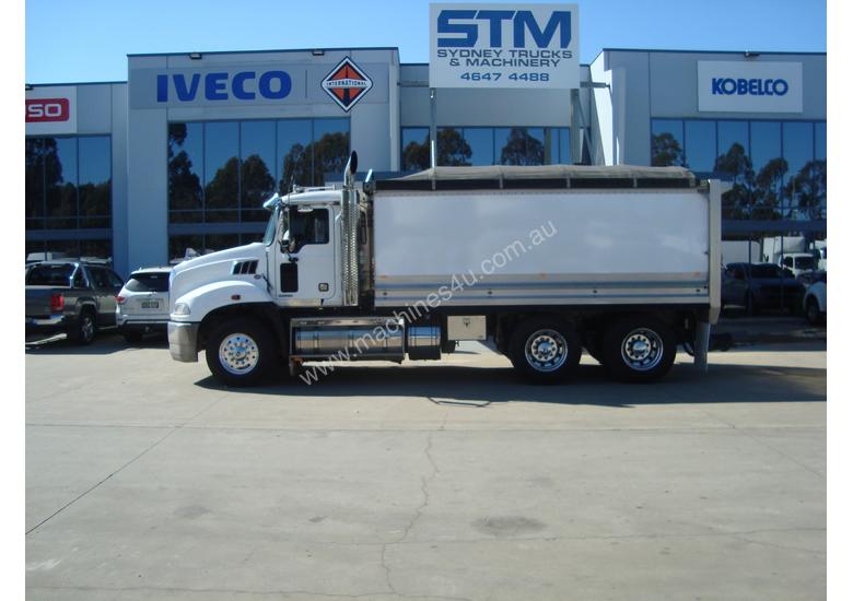 caption Mack Tipper Truck