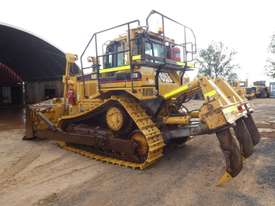 Caterpillar D7R Series 2 Dozer - picture1' - Click to enlarge