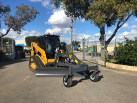 NEW GF GORDINI GRADER BLADE SUIT SKID STEER WITH AUTO LASER LEVEL OPTION - picture1' - Click to enlarge