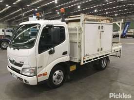 2012 Hino 300 616 - picture2' - Click to enlarge