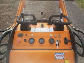 Mini Skid Steer - picture1' - Click to enlarge