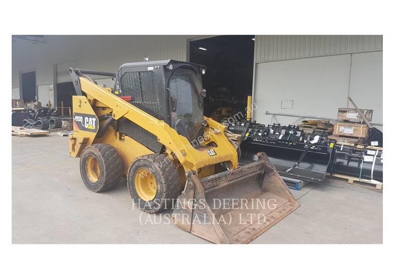caption CATERPILLAR 262DLRC Skid Steer Loaders
