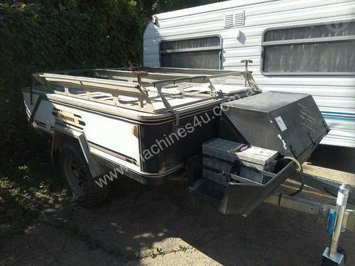 Wanderer Camper Trailer Campo Matic