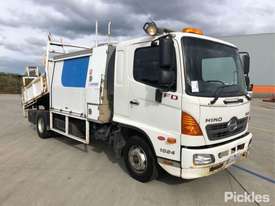 2010 Hino FD 1024 - picture0' - Click to enlarge