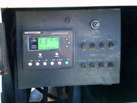 KLT-10000 6 head LED light tower , 2285 hrs , 2013 model , 48 DC operation - picture2' - Click to enlarge