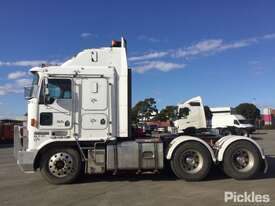 2004 Kenworth K104 - picture1' - Click to enlarge