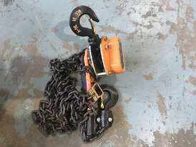 Liftall 3G- v Chain Lever Block 3 Tonne x 6 metre chain 505600VM (NEW IN BOX) - picture1' - Click to enlarge