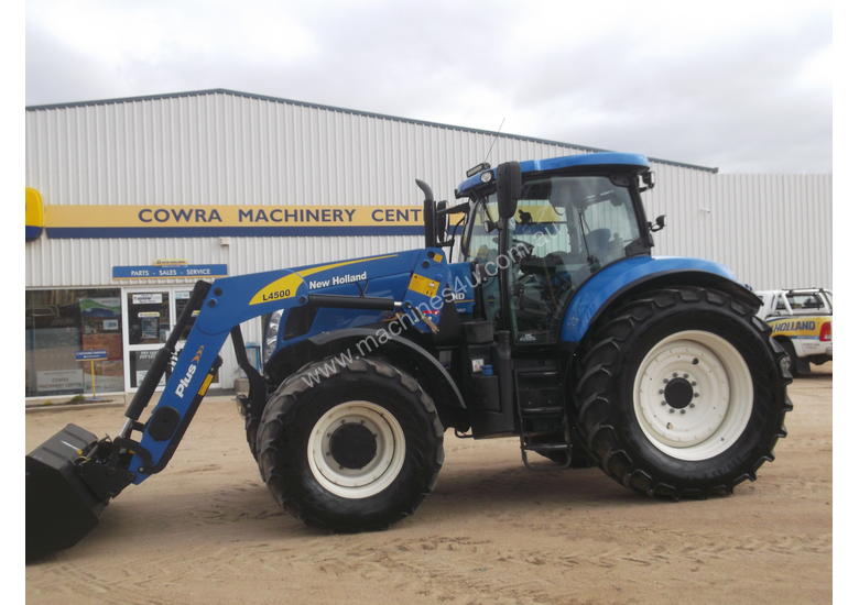 caption 2014 New Holland T7.250