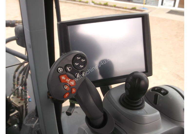 caption 2014 New Holland T7.250
