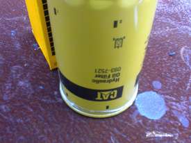 Caterpillar oil filter - picture0' - Click to enlarge