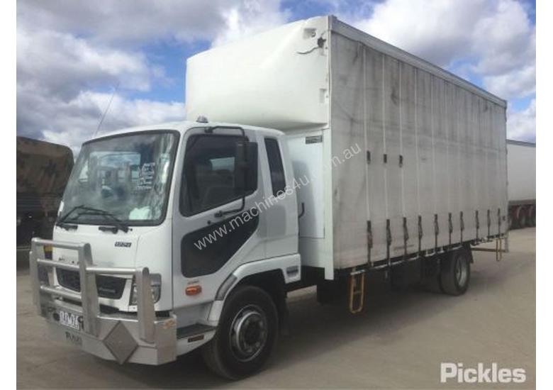 caption 2013 Mitsubishi Fighter FK600