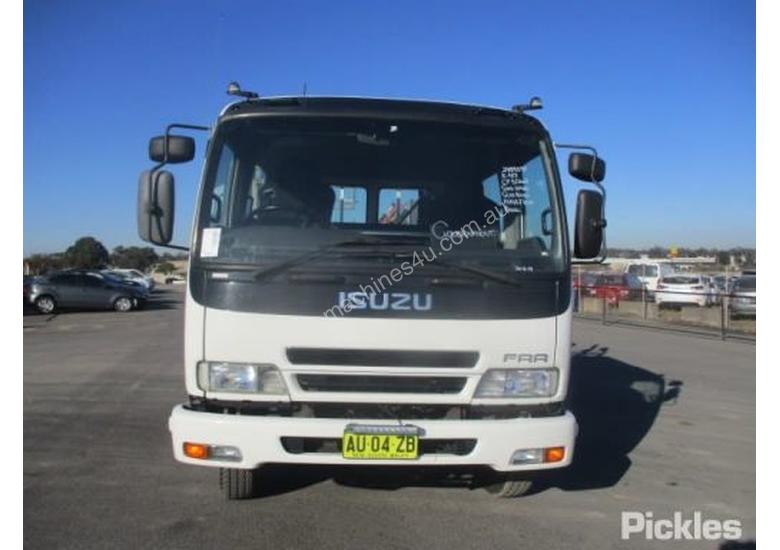caption 2007 Isuzu FRR550