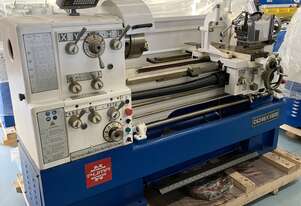 PUMA MANUAL LATHE | 1000MM BC | 460MM SWING | 82MM SPINDLE BORE | DIGI READOUT | QUICK CHANGE TP