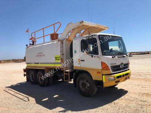 2009 HINO FM 500 2627 WATER TRUCK