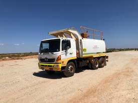 2009 HINO FM 500 2627 WATER TRUCK - picture0' - Click to enlarge