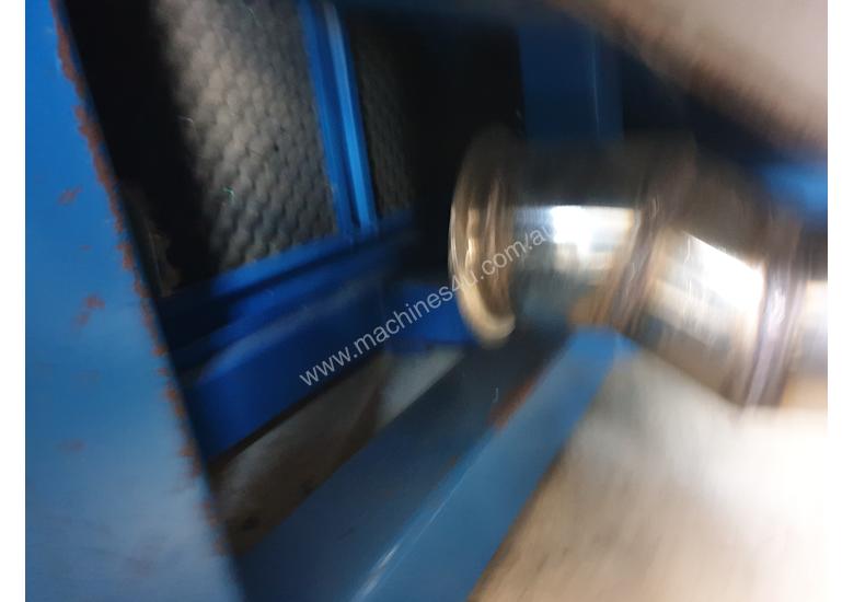 caption Plastic granulator