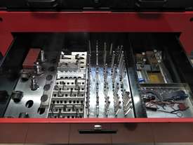 Cylinder head reconditioning machinery - picture1' - Click to enlarge