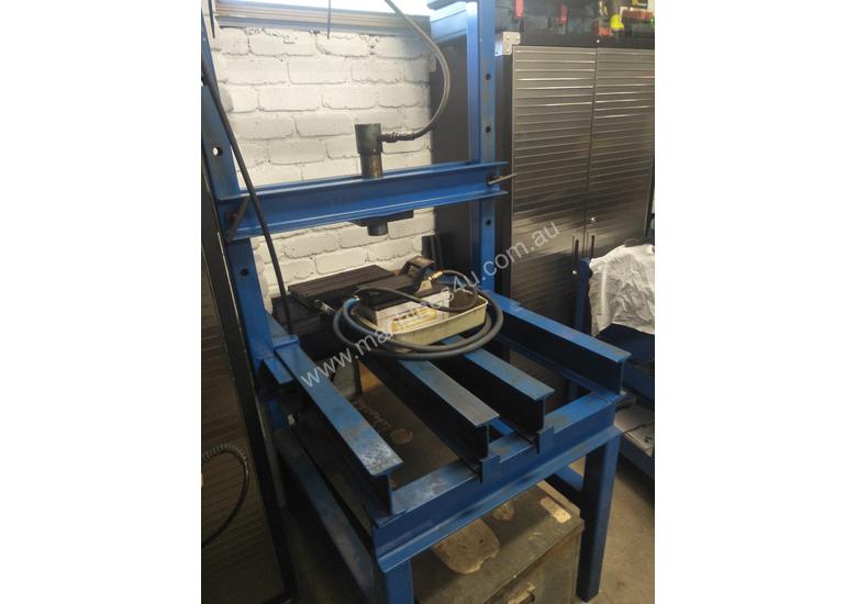 Used Newen Cylinder head reconditioning machinery Engine Reconditioning