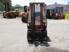 1992 Nissan H01A18U 1.5 Tonne Container Mast LPG Forklift - picture0' - Click to enlarge