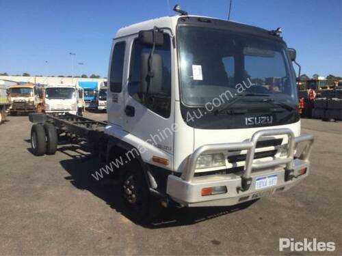 2004 Isuzu FRR 525 Long