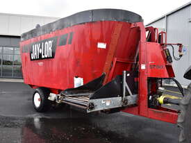 2015 Jaylor 5750 Mixer Wagon  - picture2' - Click to enlarge