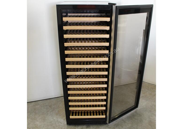 Used ZUNBAO Zunbao BJ308 Upright Wine Fridge Upright Storage Freezer