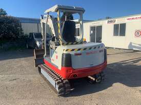 Takeuchi TB135 evcavator - picture1' - Click to enlarge